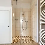 Lucky Seven Apartment
