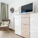 Lucky Seven Apartment