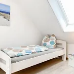 Lucky Seven Apartment *